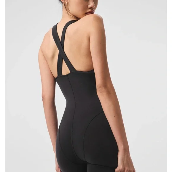 ALO Yoga Black Jumpsuit - Picture 4 of 8